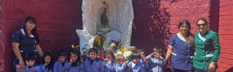  Jardín Infantil “Los Delfines” inició el Mes de María con fe y alegría